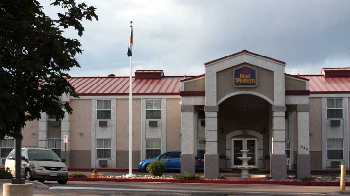 Executive Inn & Suites